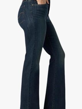 Levi’s Flare Jeans